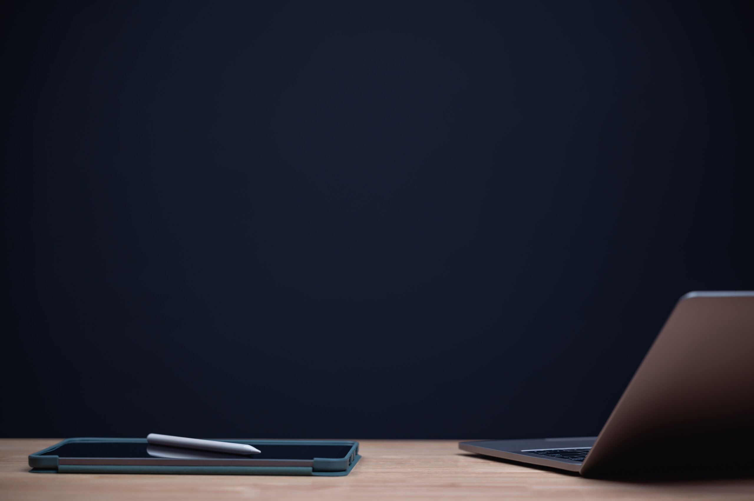 Scaling Your E-commerce Platform Without Compromising Performance: A Defyn Approach